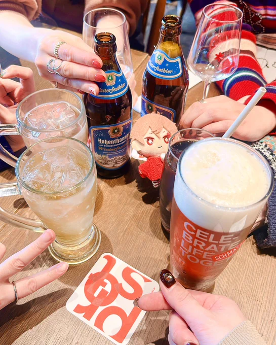 撤収してます!スペース来てくださりありがとうございました! 差し入れお手紙本当〜〜に嬉しいです! お疲れカンパーイ