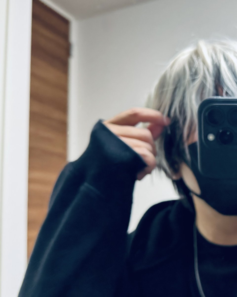 にず tweet media