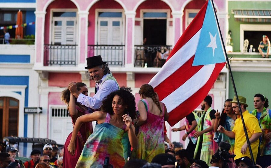 Parzival_jay's tweet photo. Mind you a good chunk of the island is Afro Latino btw https://t.co/Z3jsdhCBvi