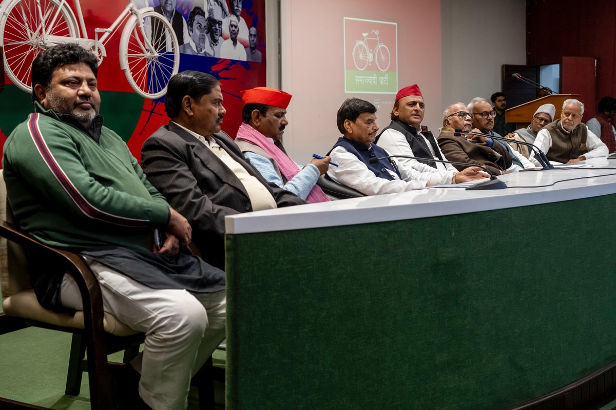 Akhilesh Yadav tweet media