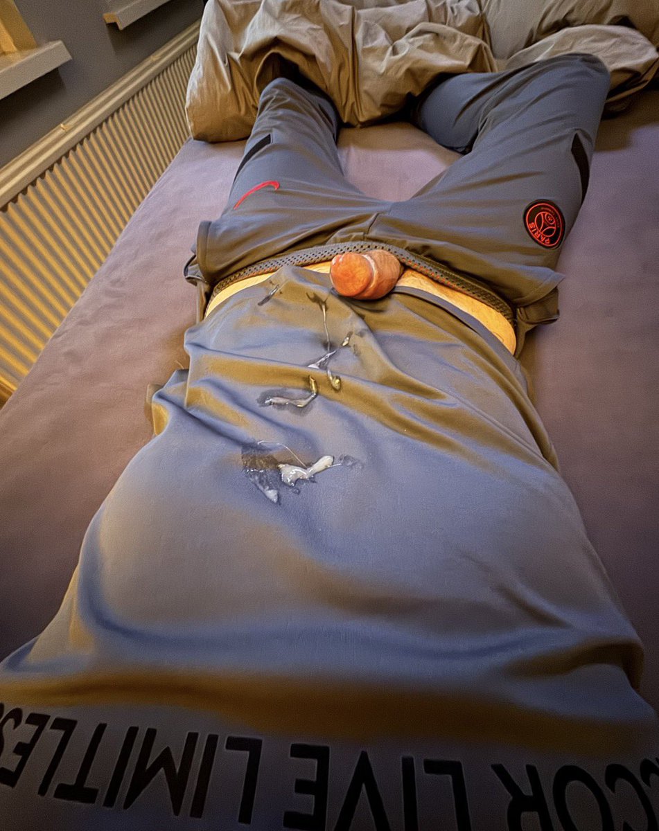sportsweargay tweet media