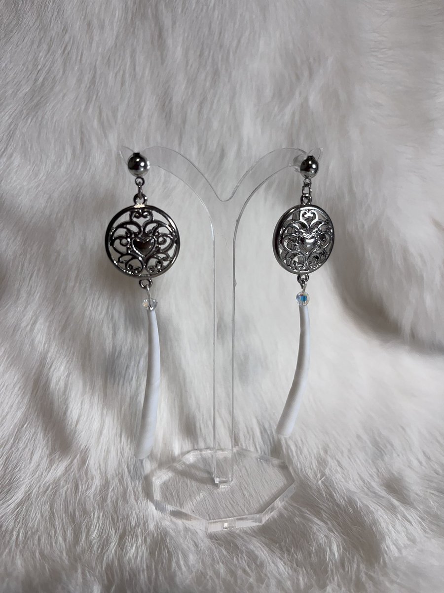 ndngoblin's tweet image. Hoping to make a sale tonight ❣️ 
Located in Edmonton, AB 🇨🇦 
#beadworkforsale #nativebeadwork