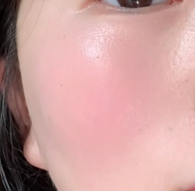 xiaofeiifei's tweet photo. ❗️Open PO AZTK Liquid Blush❗️

💰IDR : 99k
📌Harga sudah bersih INA
🧧Full payment, Dp 70% pelunasan bisa shopee

✈️Ready ETA 24 April 
📍BSD
Varian :
JC01 (viral douyin)
JC02
JC03
JC04
JC05
JC06
JC07 https://t.co/HZKIzfF4Ez
