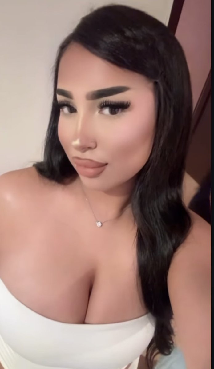 Naws_Shy's tweet photo. Cette petite beurette à un corps de salope 🥵🥵 https://t.co/4ebIzwiepO