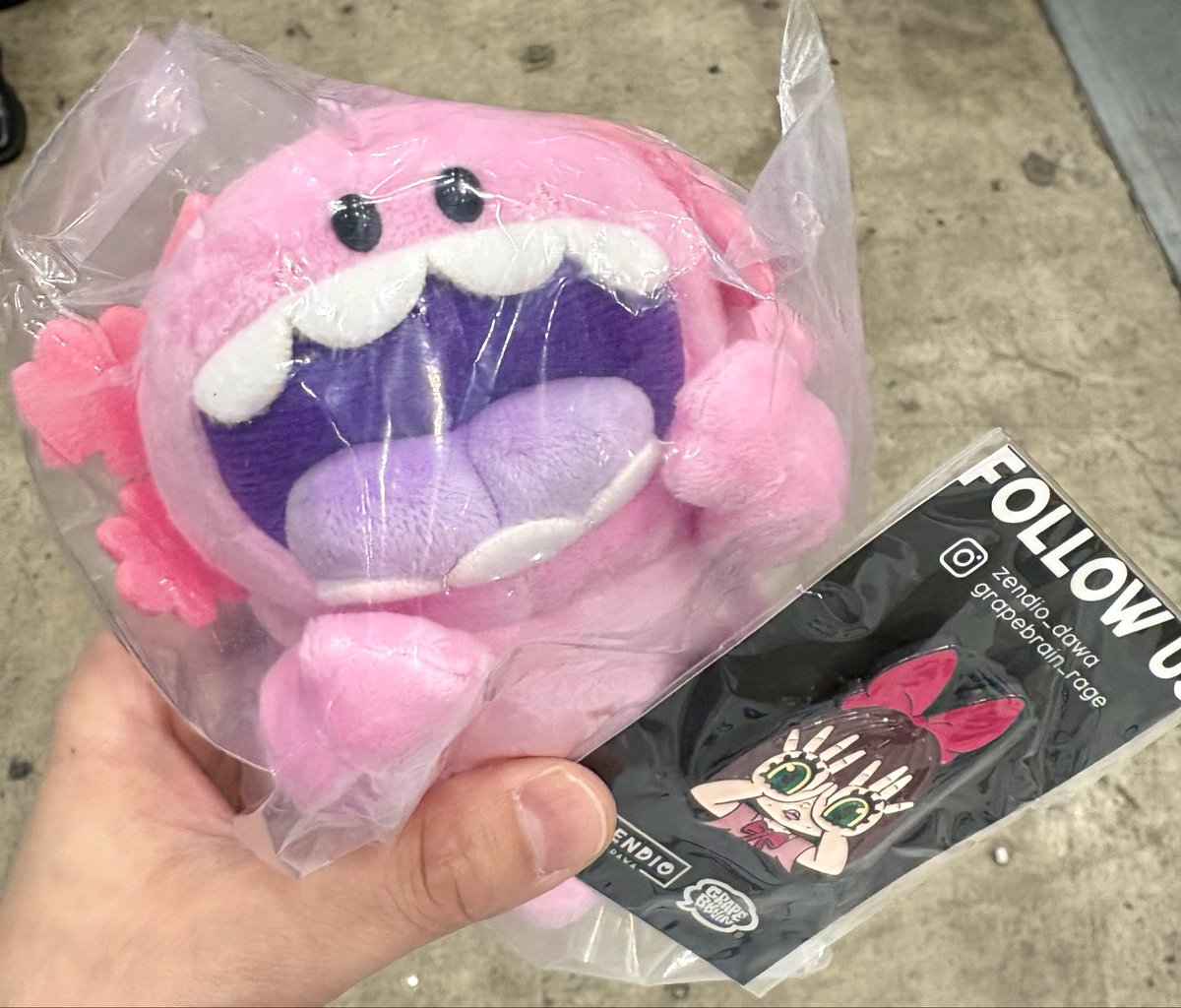 買えたー！ zendioブースが混みすぎて、1度目は1時間並んだけど3分の1