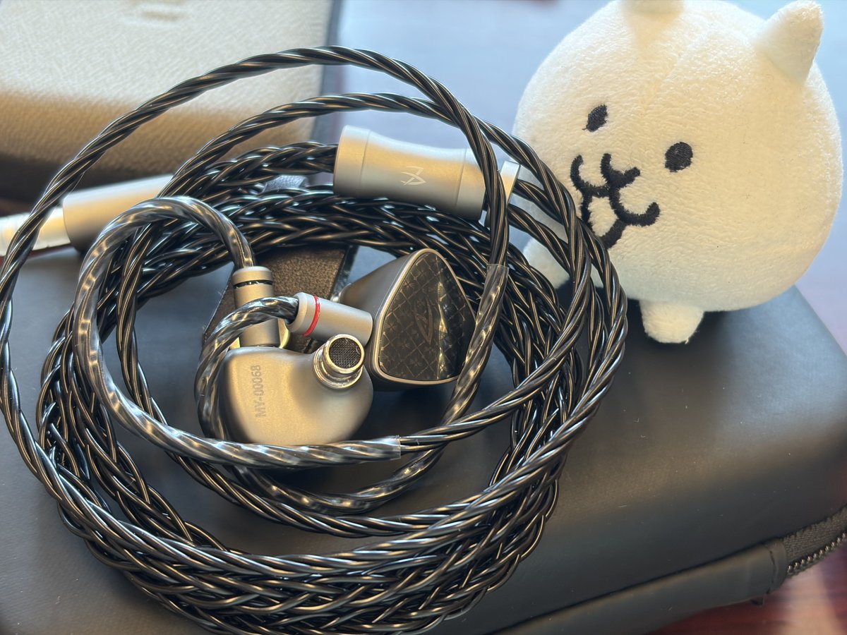 Mysticraft Acoustic Research MYTH しっかり帯域が広い音色でリッチ