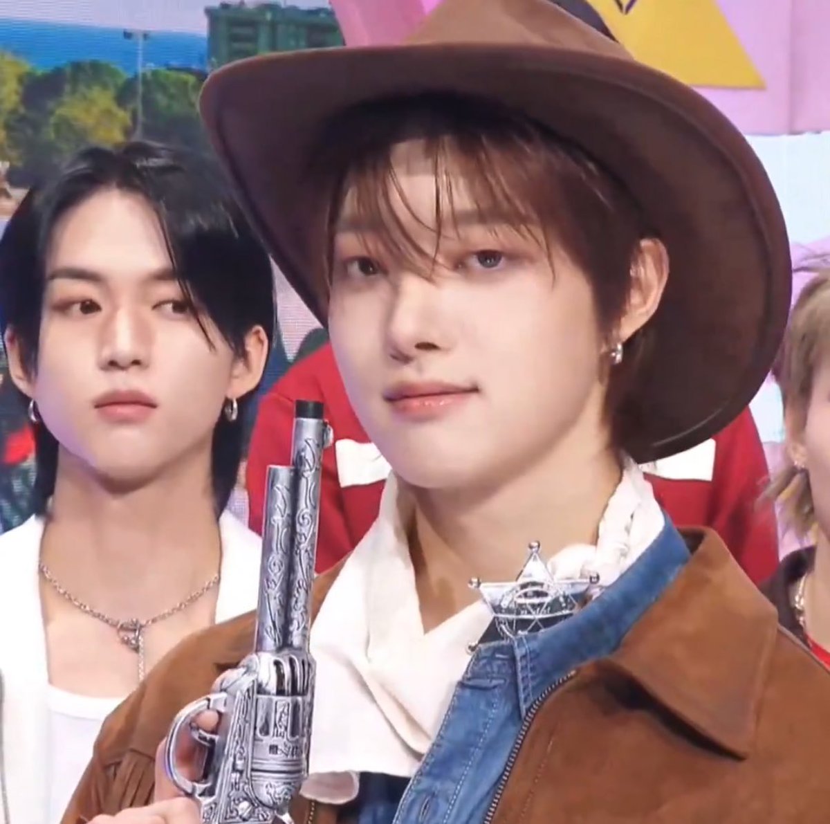 yennie ᥫ᭡ (@tteokmokki) on Twitter photo 