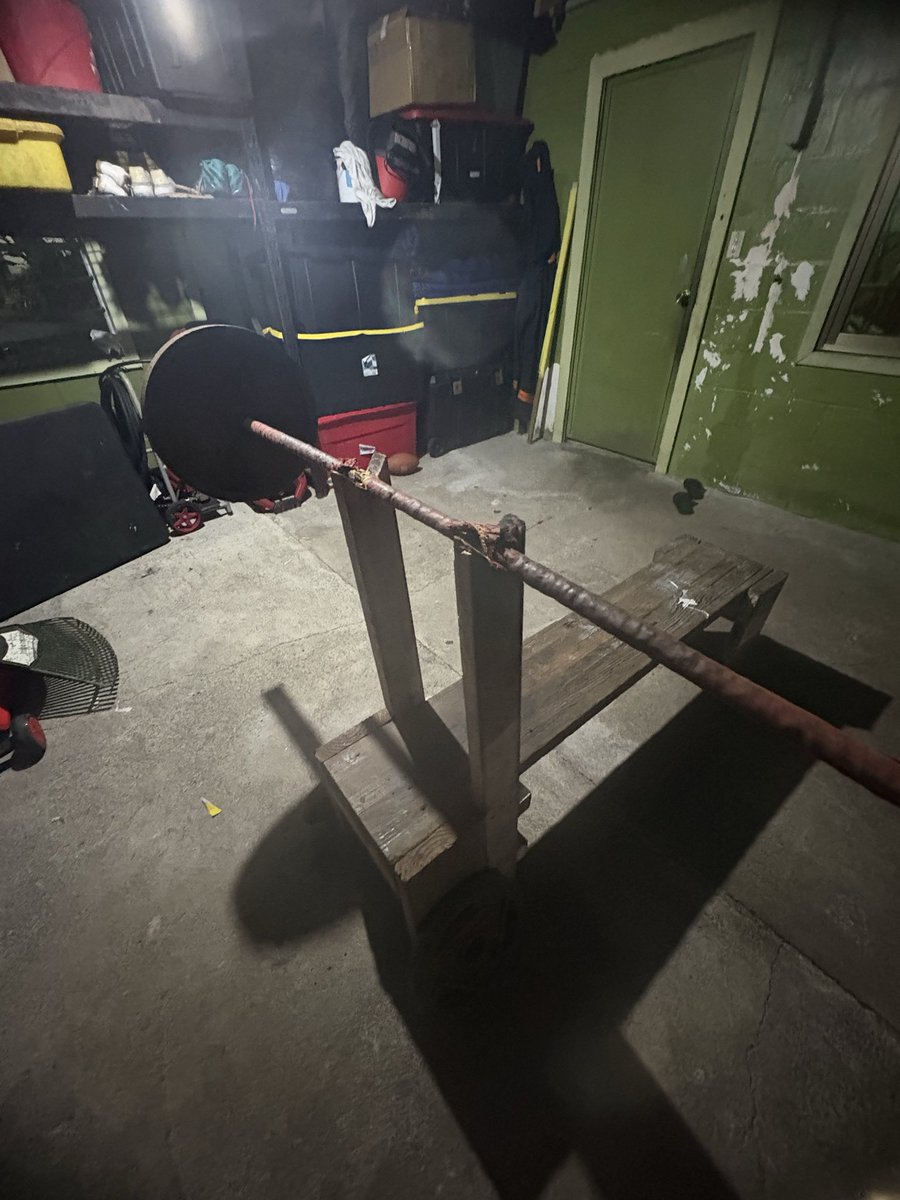 Kenneth Thompson-Savea tweet media