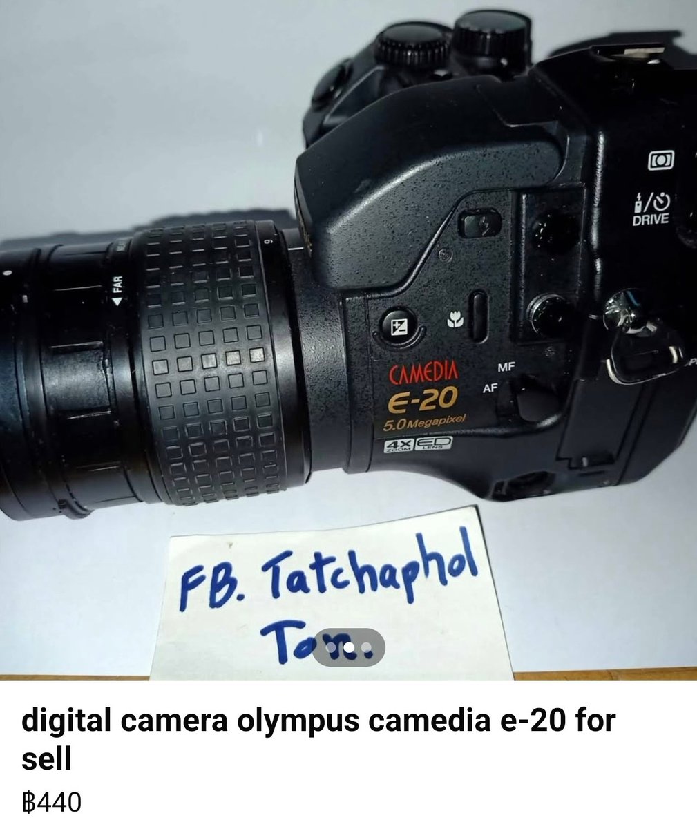 コンデジなのに一眼レフと言うオリンパスCamedia E-20 動作未確認