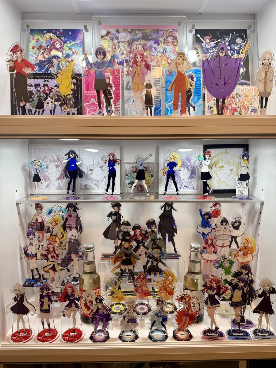 ようやく劇場販売のアクスタが届いたので早速飾ってみた！ これで