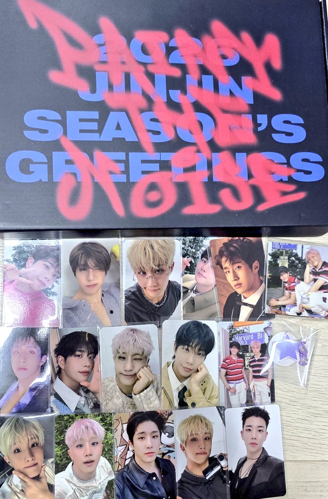 명준&amp;진우가 보고 싶어서 하는
진우 시그(비닐만 뜯음)+명준이진우포카 나눔🎁

💜 RT+ Follow

팔로워 중 1명 추첨🎉
비공굿도 함께 보내드려요😗

#나눔