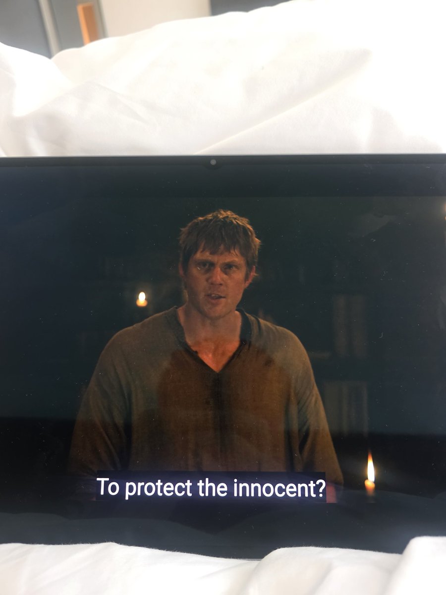 skywongraveee's tweet image. I hope a true knight will rise to protect the people