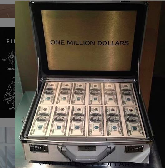 BoxvikOG's tweet image. $1 Million dollar Cash 💵
or
ALL-IN on RED 🔴 @Stake
What you choose?👇