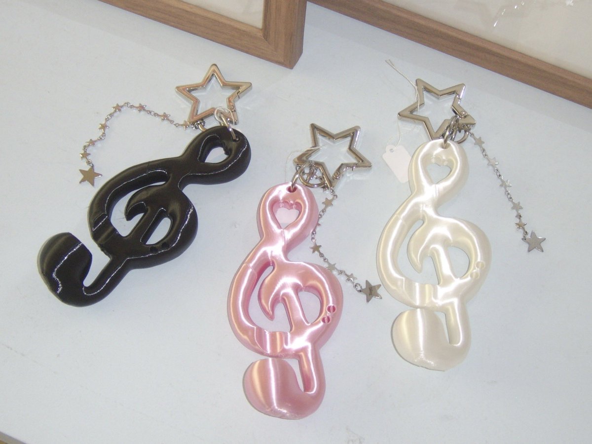 every___things's tweet photo. 3D THINGS ☆ RESTOCK 
February 10, 12PM 🕛 https://t.co/G45GOY3kZW