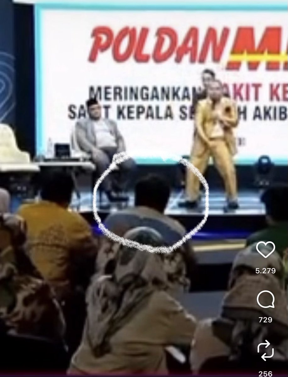 Pas kejadian ini, gua tepat di hadapan beliau loh