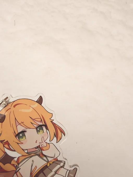 はれちゃん、雪すぎる雪だよ。 雪すぎる雪、はれちゃんだよ。 極寒…!!!!! #あっぱれはれるん