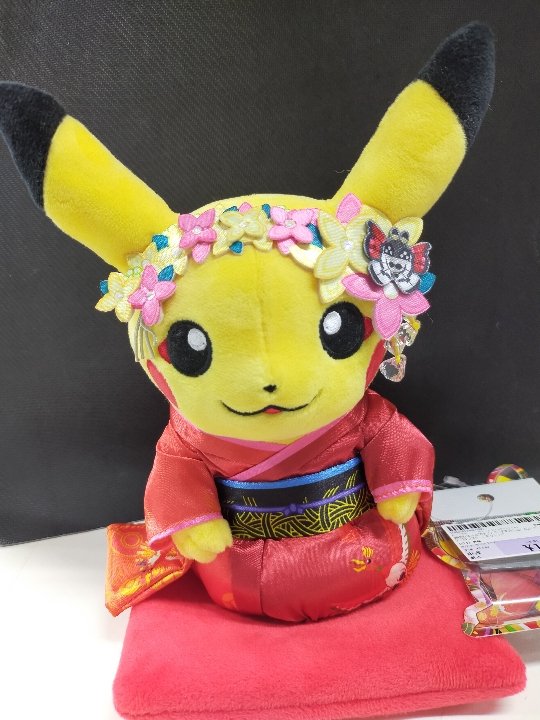 入荷情報】 ポケットモンスター ぬいぐるみ 舞妓はんピカチュウ