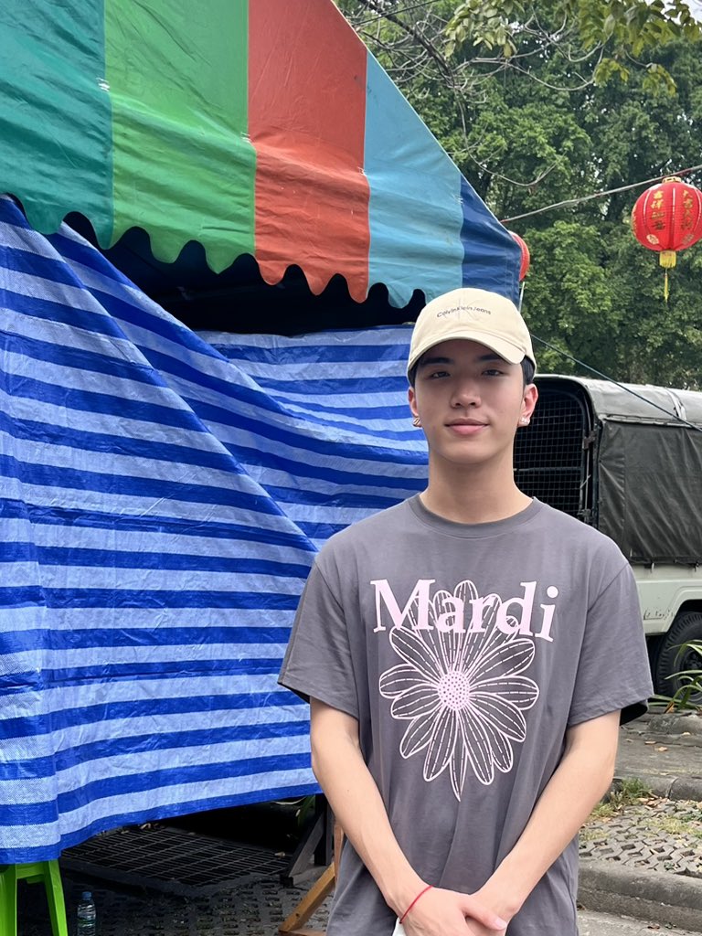 อย่าลืมไปใช้สิทธิ์เลือกตั้งเพื่ออนาคตของเรากันนะครับ จุบุ #เลือกตั้ง69