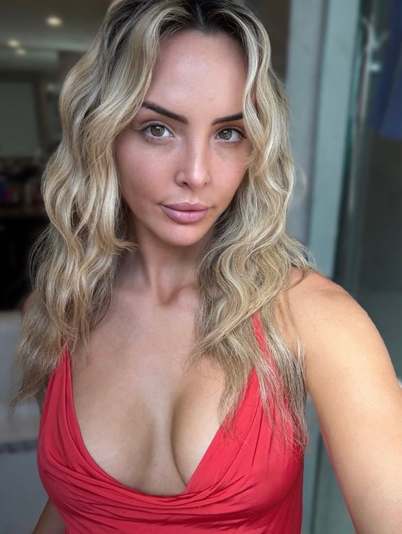 Cassie Lee tweet media