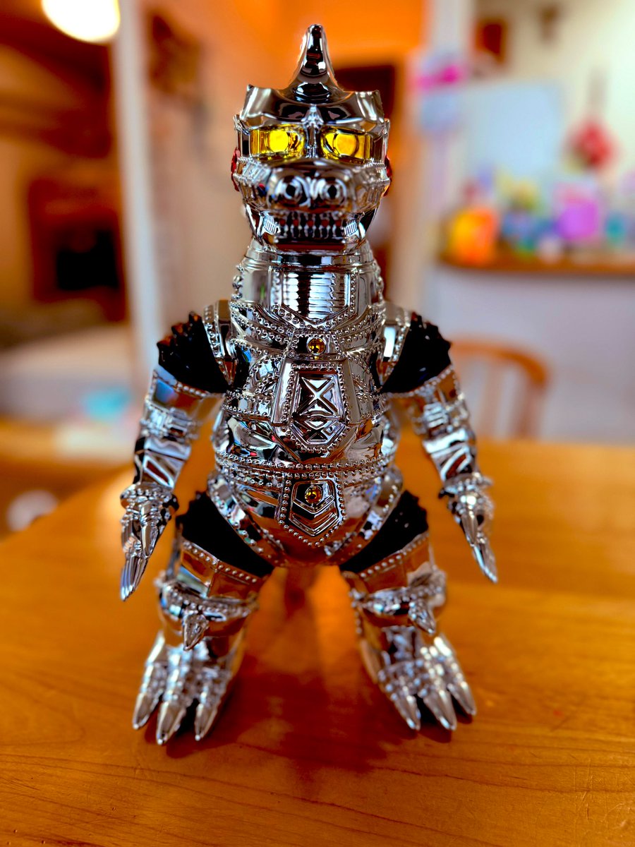本日の戦利品。 なんとか手に入れました！ Kaiju oneさんのメカゴジラ