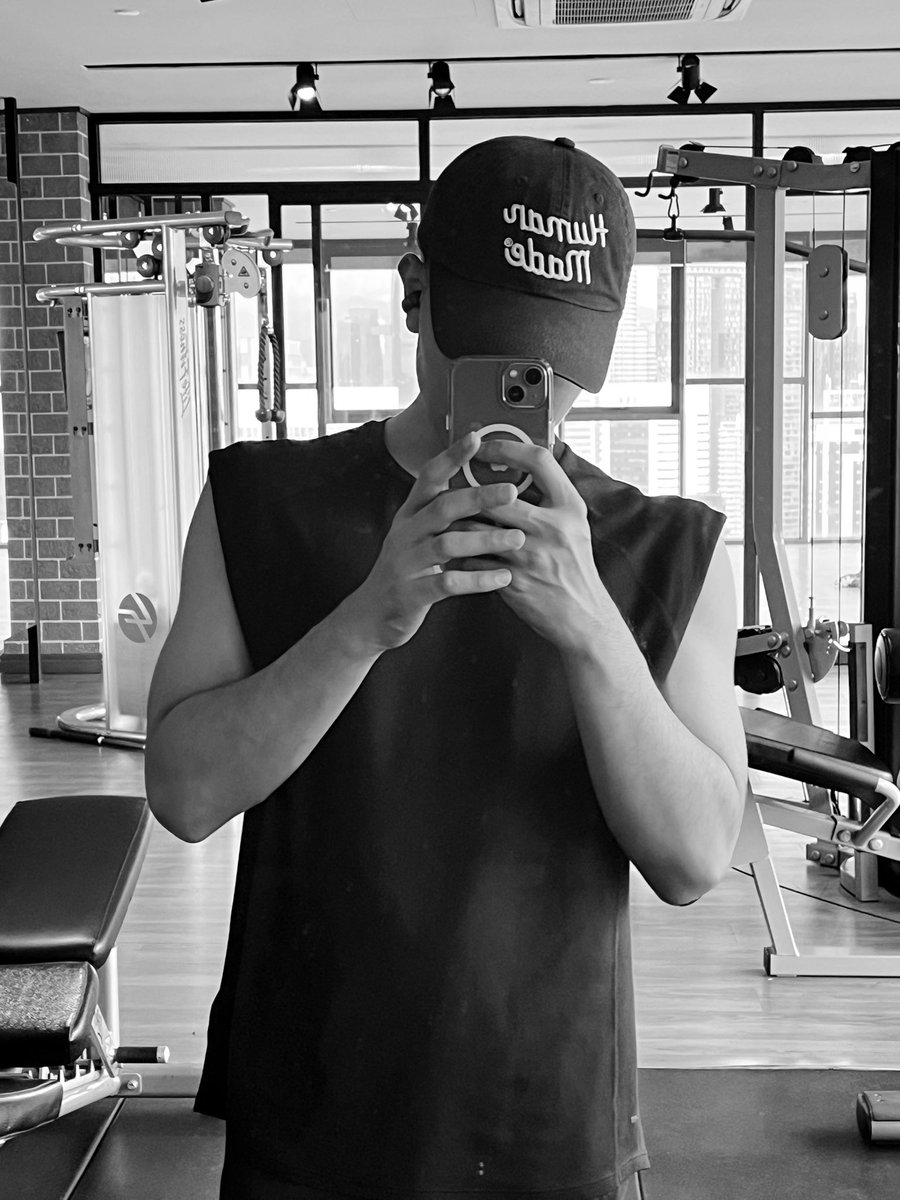 belambak tweet media