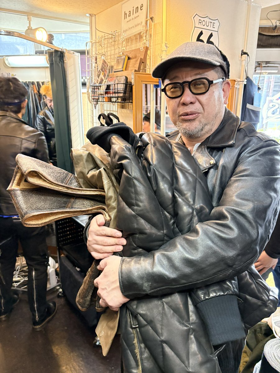 ケンコバさん3点お持込み頂きました。ありがとうございます！しかし1時間以内に2着売れてしまいました。
そちらもありがとうございました！