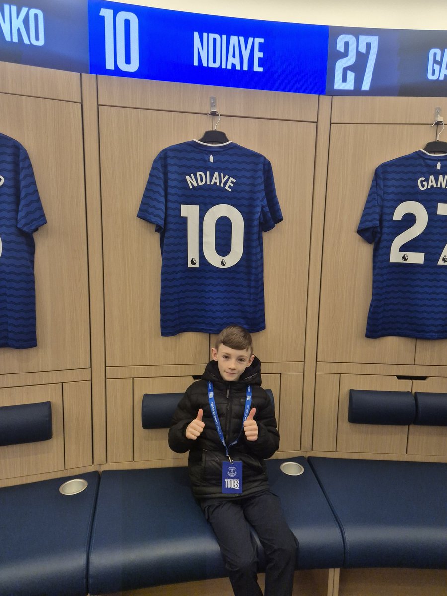 terry sweeney tweet media