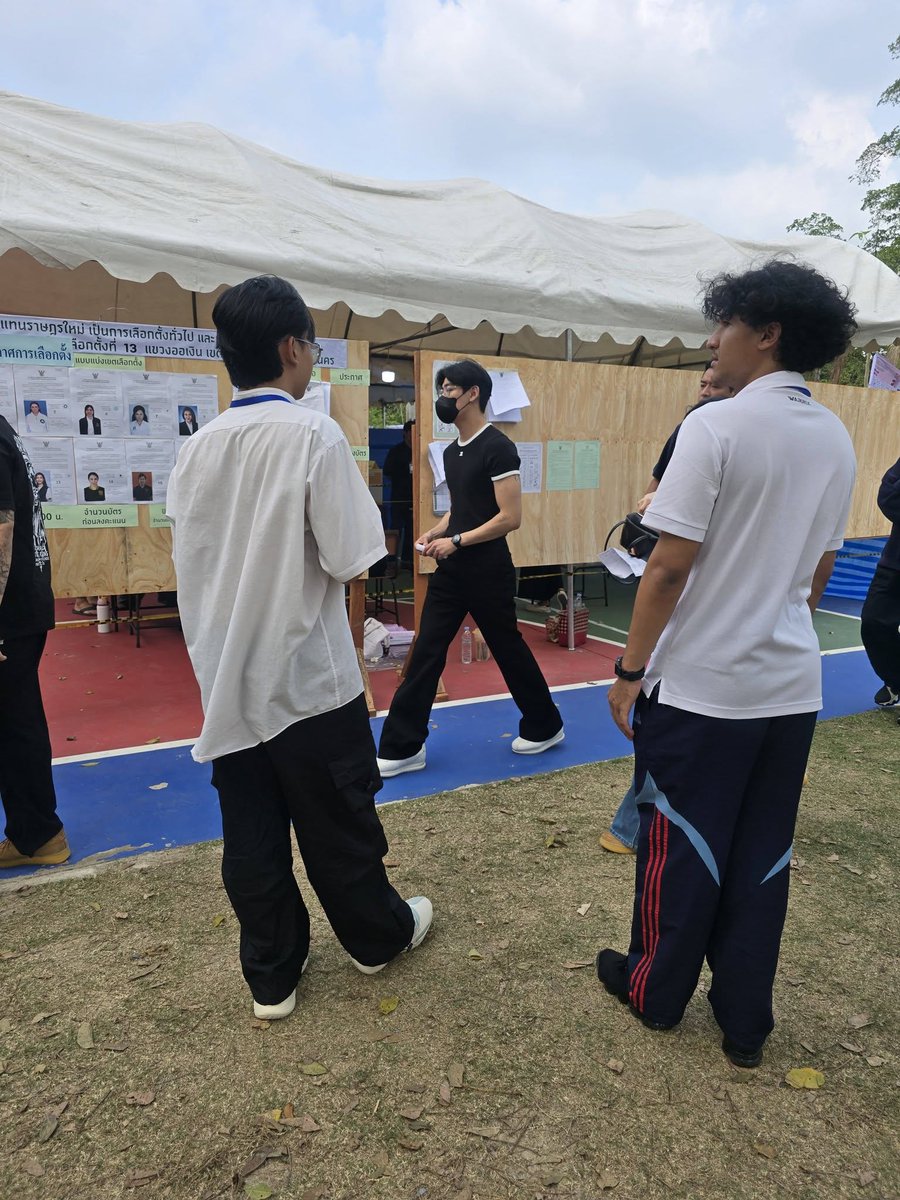 น้องแบมไปเลือกตั้งแล้ว

Cr. Andannans Chayanee

#BamBam #뱀뱀
<a href="/BamBam1A/">BamBam</a>