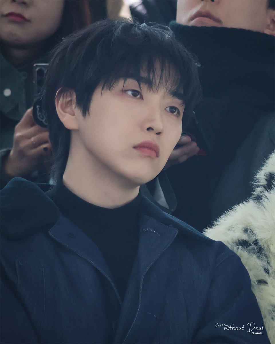 jinr_ri's tweet image. 내가 그냥 영원히 산들에 얼굴에 갇혀서 못나오는 산들얼빠인 이유여
얼굴이 모든걸 설명해줘