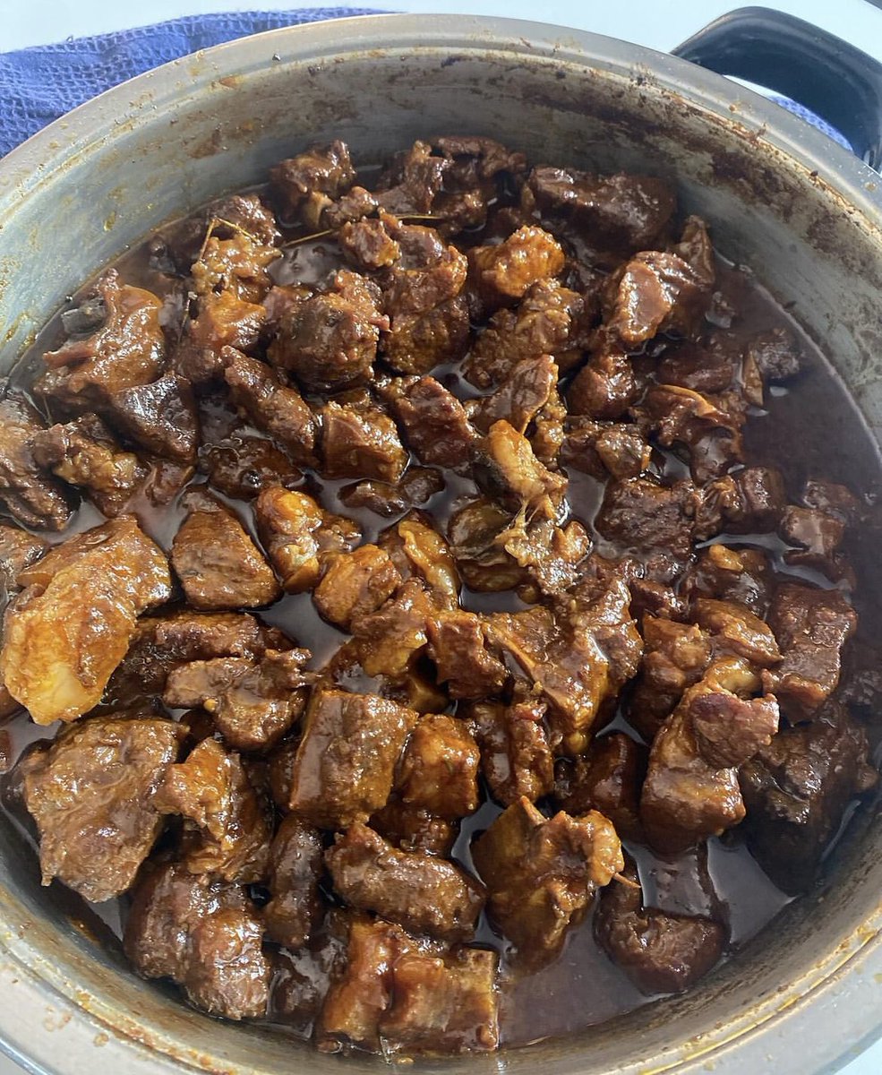 Jamani_Khanyi's tweet image. Beef stew 😋🥩               Pork Stew 🥘 😋