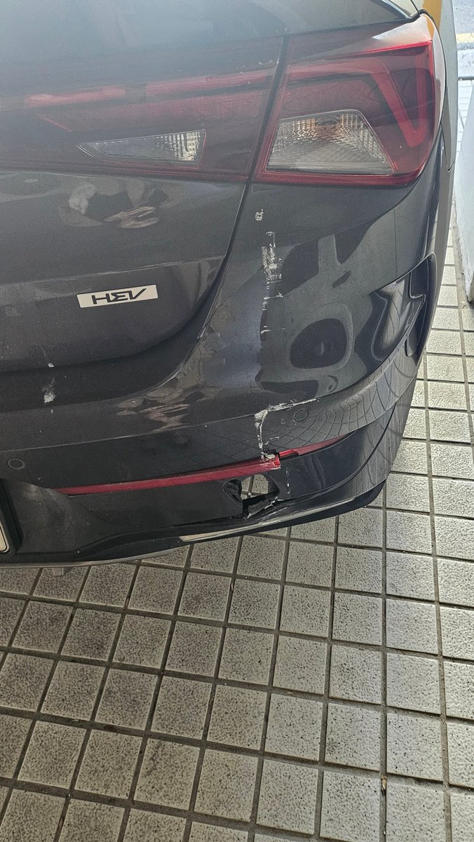 BackToOffice2's tweet image. ㅎㅎ..여보..... 청모가는데 운전은 문제 없다며ㅎ..... 그래도... 사사랑합니다...🤣🤣🤣