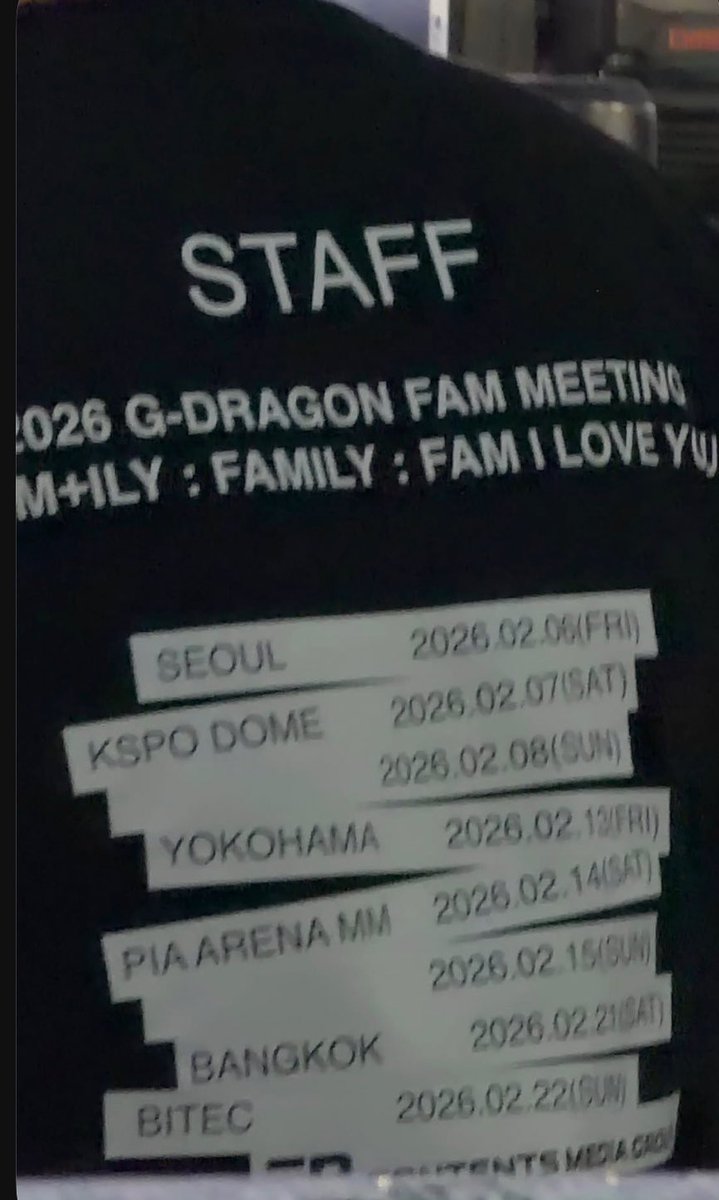 2026 G-DRAGON 'FAM' MEETING น่าจะสิ้นสุดที่ BANGKOK THAILAND จริงๆ  🇹🇭😭

เห็นแล้วมันชื่นใจ เห็นแล้วมันผมยาว
เต็มที่นะทุกคน! บัตรยังพอมีขาย
ใครรอบัตรหลุดก็ขอให้บัตรกลับเข้าระบบเร็วๆ 

via haguki_930

#GDRAGON2026inBKK 
#GDRAGONinBKK 
#GDRAGONinBangkok 
#GDFAMMEETING2026