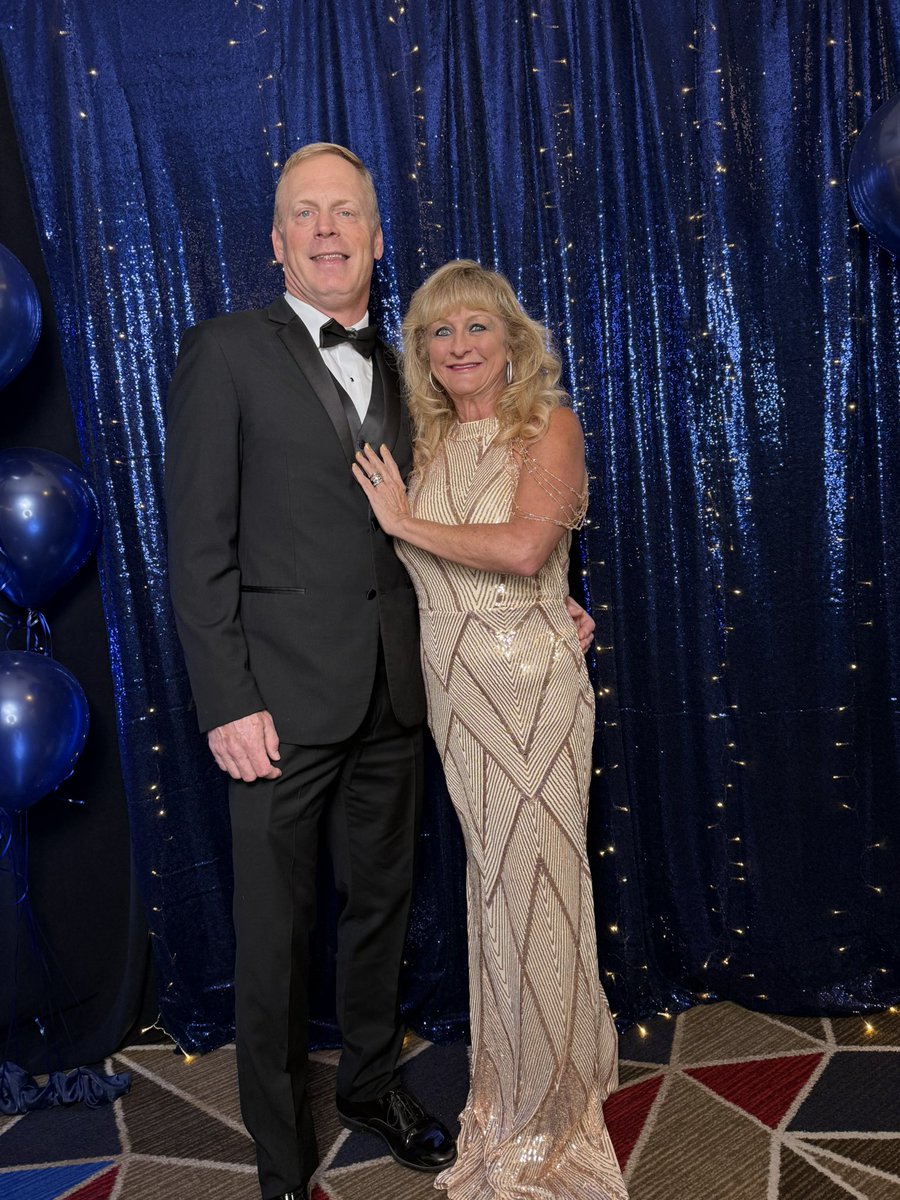 CDAAdvisor's tweet photo. Hospice of North Idaho Gala Fundraiser. We were a Garnet Sponsor. This is where Charlie’s dad was at in his last week of life. They have the most compassionate nurses, who are so amazing and supportive. https://t.co/AAdg2tx6hi