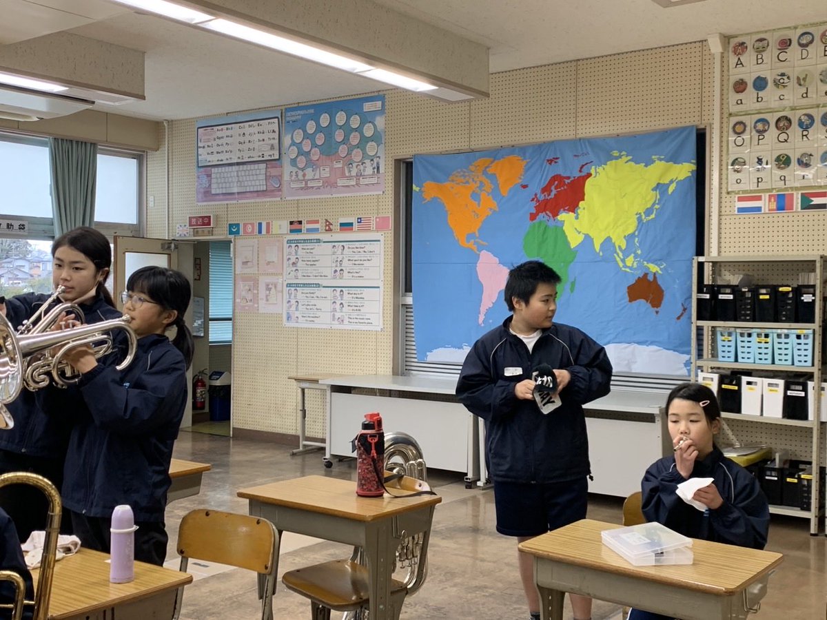 SouthWinds2002's tweet photo. 今日も元気にマーチング🎶

2/7は楽しく体幹トレーニングを行い、終わる頃には疲れた〜と声が上がりました💦新入団員さんも出来ることが少しずつ増えてきました😊

☃️出演情報☃️
2026年2月21.22日
エコパ雪祭2026
SouthWindsは、2月21日（土）
12:00〜12:30の出演予定です♪ぜひ、お越しください😊 https://t.co/4aypLdxIMw