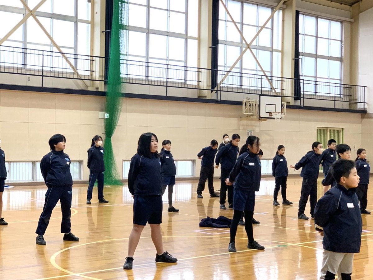 SouthWinds2002's tweet photo. 今日も元気にマーチング🎶

2/7は楽しく体幹トレーニングを行い、終わる頃には疲れた〜と声が上がりました💦新入団員さんも出来ることが少しずつ増えてきました😊

☃️出演情報☃️
2026年2月21.22日
エコパ雪祭2026
SouthWindsは、2月21日（土）
12:00〜12:30の出演予定です♪ぜひ、お越しください😊 https://t.co/4aypLdxIMw