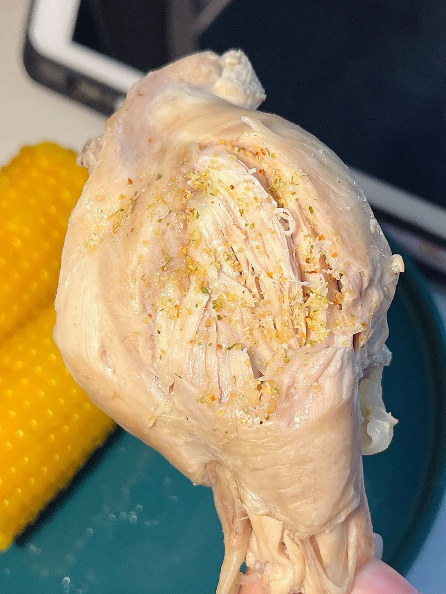 gala_alla's tweet image. Organic Oat Flakes Test    No added sugar/salt |  Chewy, nutty bite |  Cooks in 5 mins!  Perfect for creamy breakfast bowls or granola bars.  Pro tip: Mix with chia seeds for extra fiber!