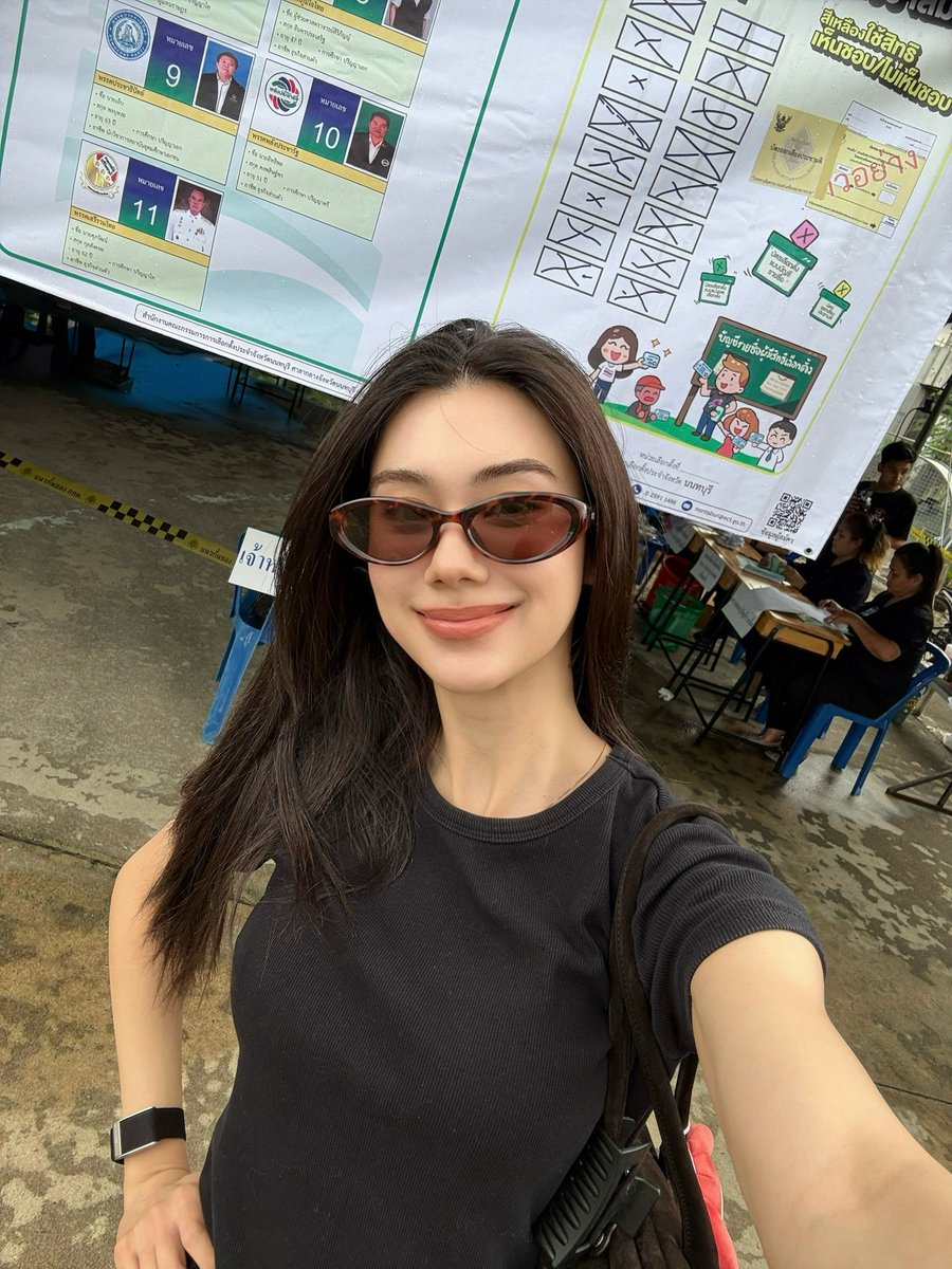 Doing my duty as a Thai citizen 🇹🇭🗳️ ออกมาใช้สิทธิ์แล้วค้าบ

#เลือกตั้ง69