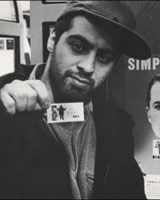 Itch Radio tweet media