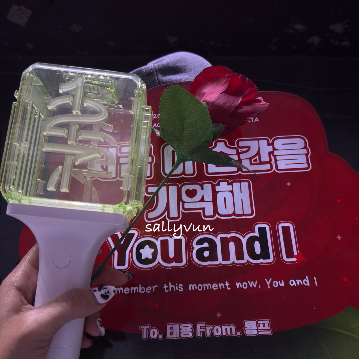 sallyvun's tweet photo. Masih ga nyangka, finally my first concert is TY Track❤️🌹 https://t.co/lbkqg5FGU6