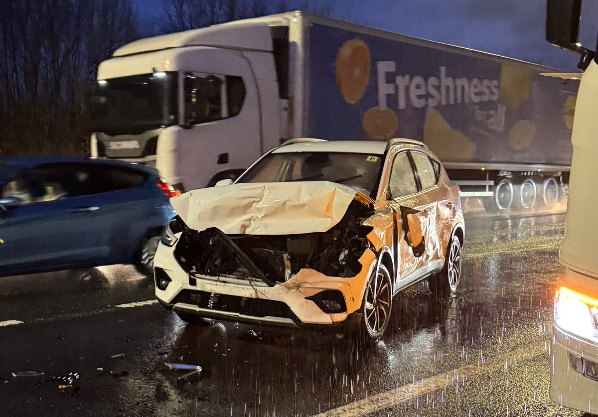 SimonNott tweet media