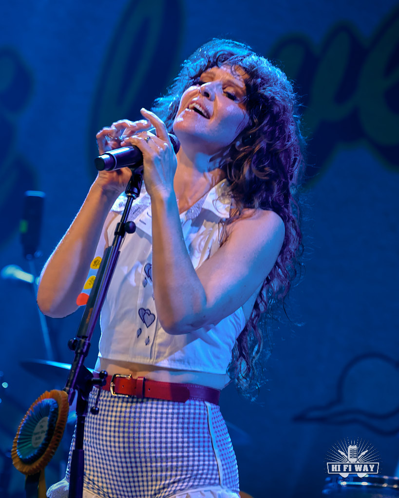 hifiwaypopchron's tweet photo. .@Fannylumsden @destroyalllines It was a hot one last night at Lion Arts Factory with the return of Fanny Lumsden supported by Peachy. Live photos by Robert McArthur... https://t.co/2sFquBZ2oC https://t.co/m4NsIdMAfw