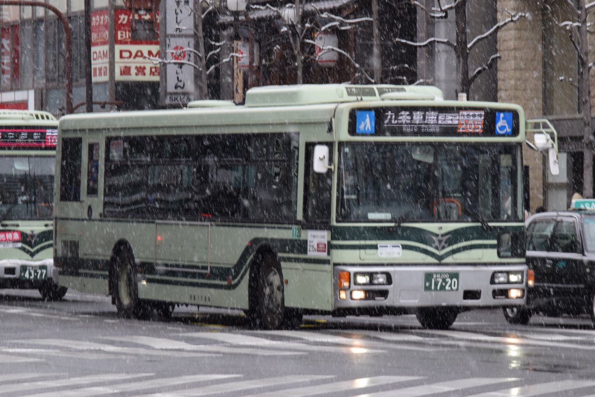 shikama3000's tweet photo. 今日の京都バスなど https://t.co/lc8amCuOyh