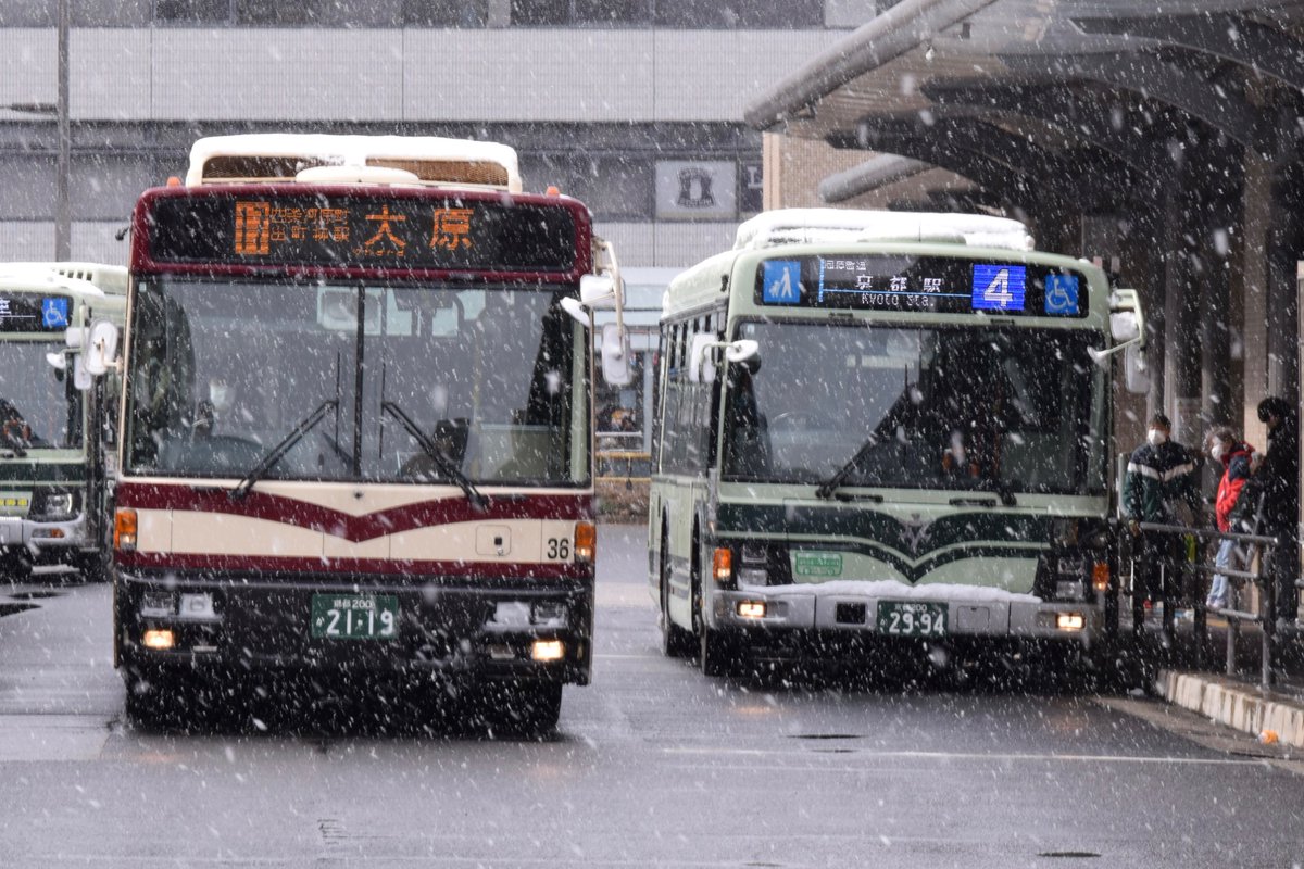 shikama3000's tweet photo. 今日の京都バスなど https://t.co/lc8amCuOyh