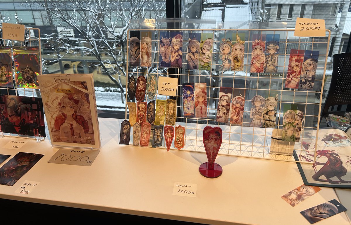 物販です🌟
クリアしおりの在庫が少なくなってきました