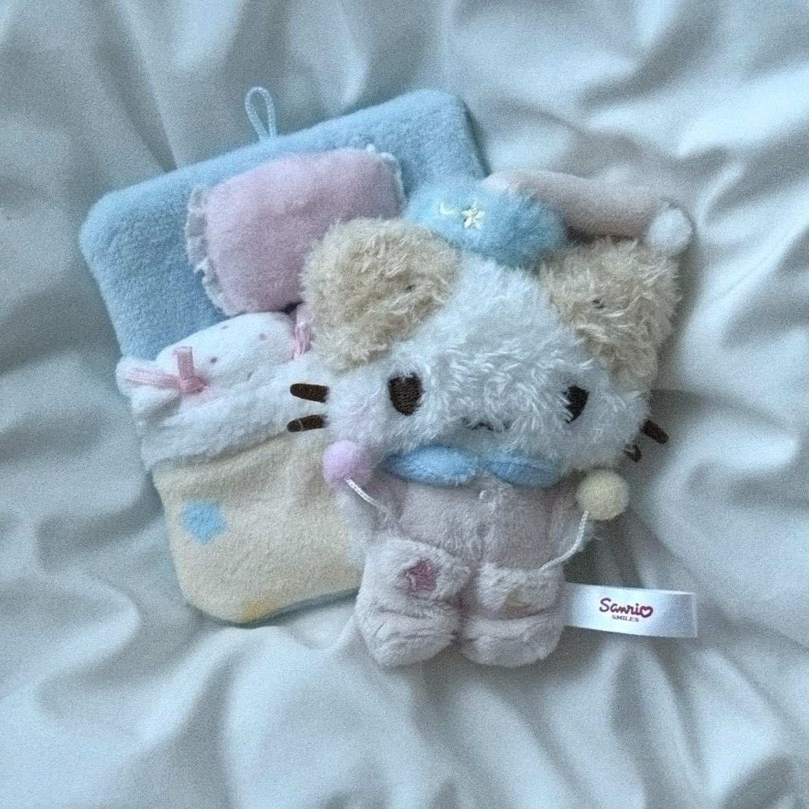 산리오 굿나잇 시리즈 💤
마슈마로 복실복실 털이라 더 귀엽다 ••