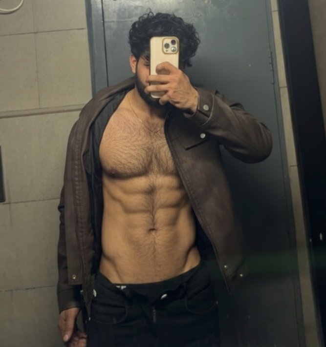 ur_ daddy tweet media