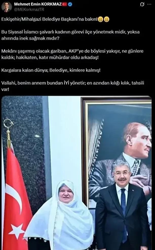 Halkın inancına ve Anadolu kadınının şalvarına dil uzatmak, bu milletin ruhuna düşmanlıktır! 

Bir kadına 'ahır' benzetmesi yapacak kadar seviyesizleşen bu zihniyeti lanetliyoruz!

Haddinizi bilin; bu millet, değerlerini sizin sığ 'modernlik' anlayışınıza kurban etmeyecektir!"