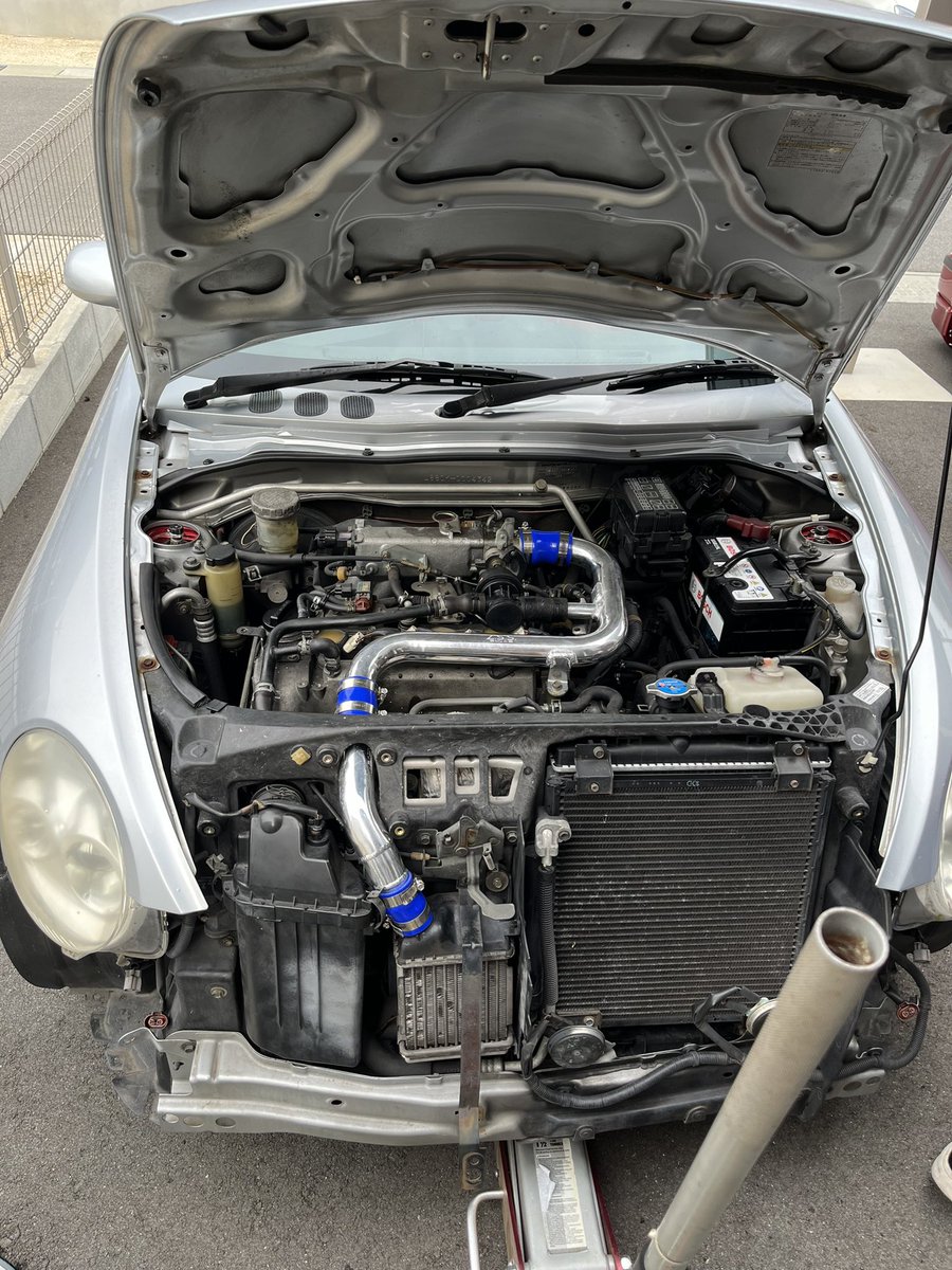 今日はインテークパイプ交換しました