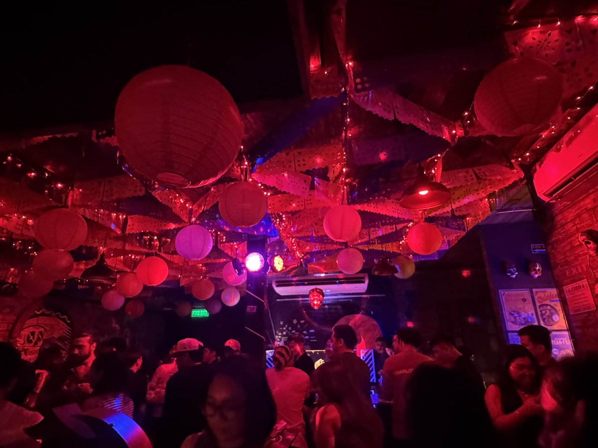 john edward tweet media