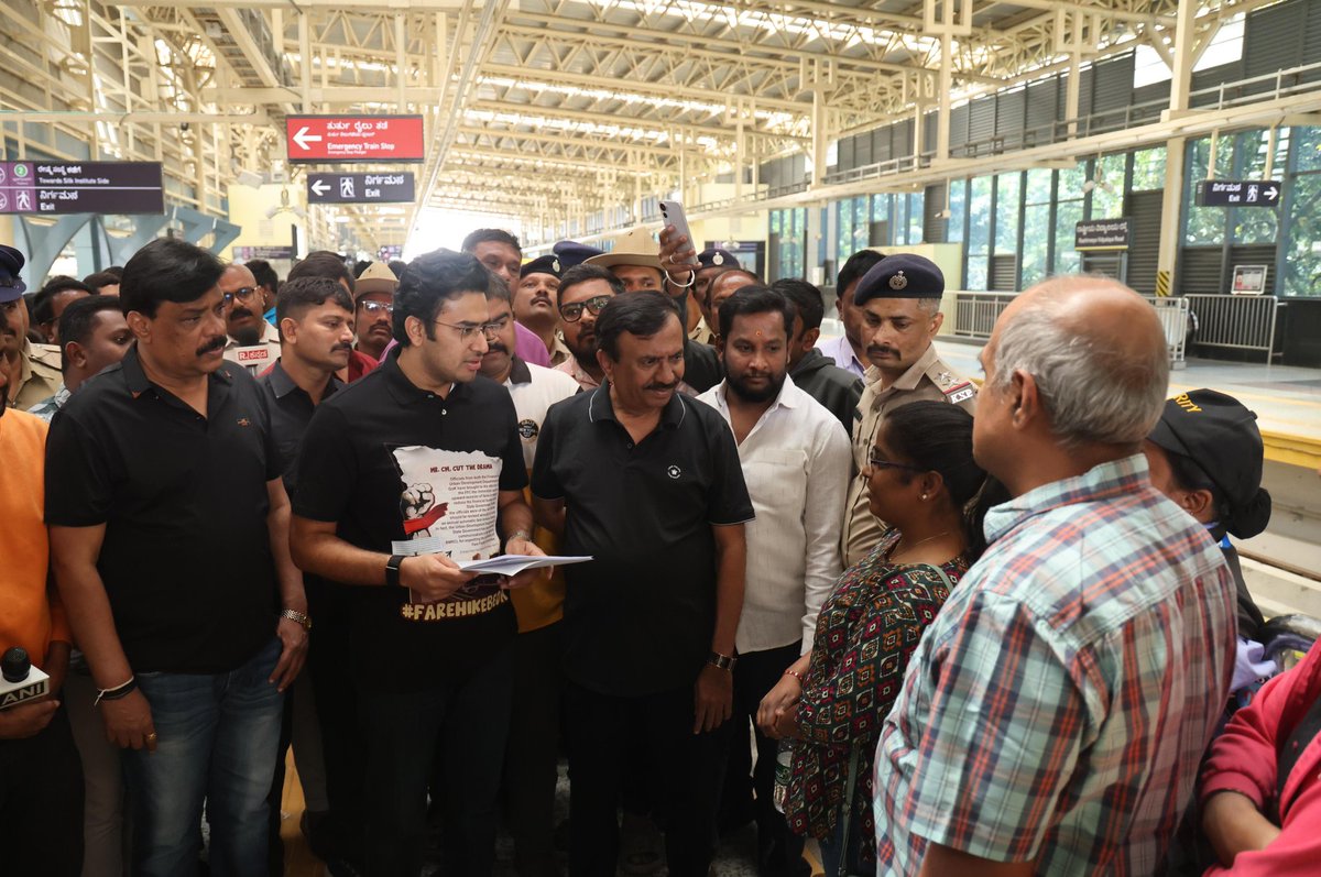 Tejasvi Surya tweet media